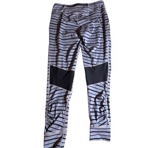 Athleta Workout Leggings, Black & Gray Striped, Cropped, Like New, Size M